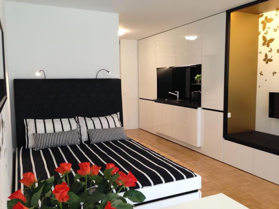 Gorgeous Central Flat With Garage Ljubljana Bagian luar foto